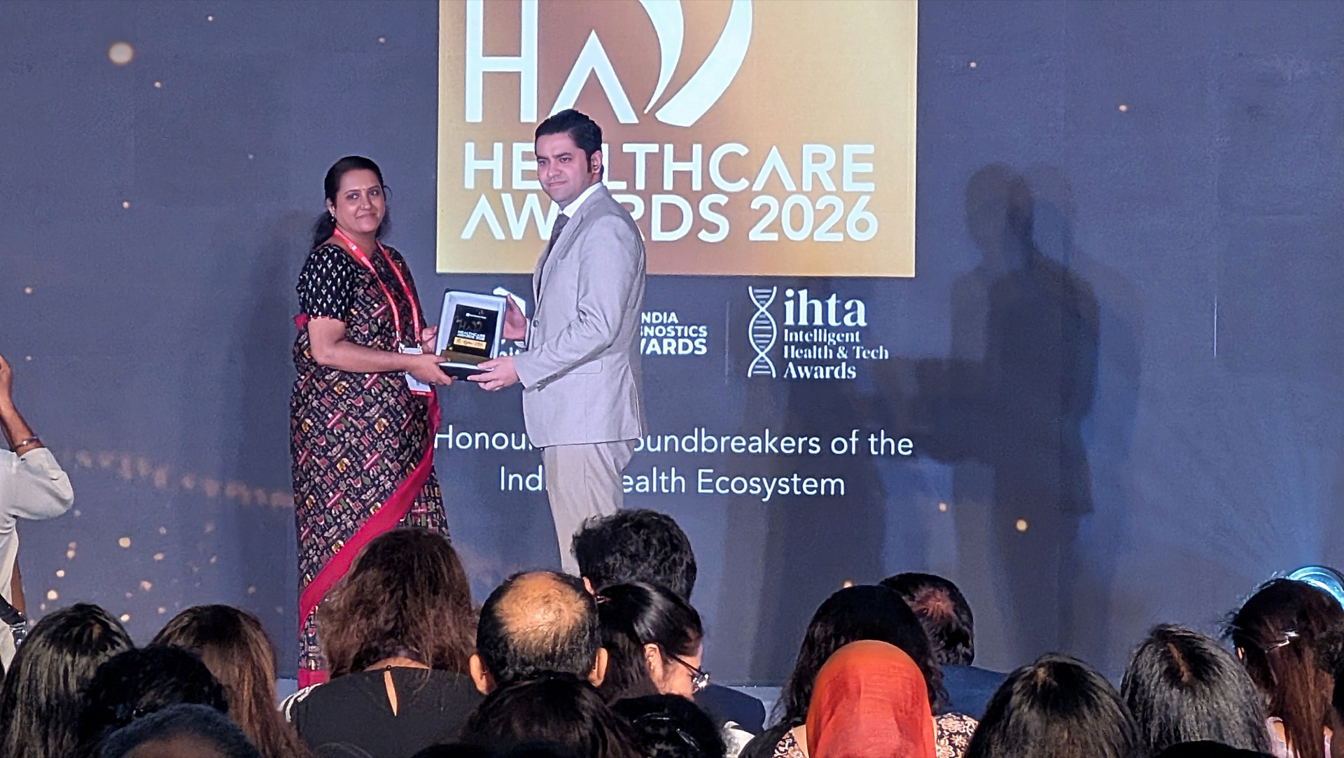 Navi Mumbai Interventional Cardiologist Dr. Amit Singh Named "Cardiologist of the Year" at ET Healthcare Awards